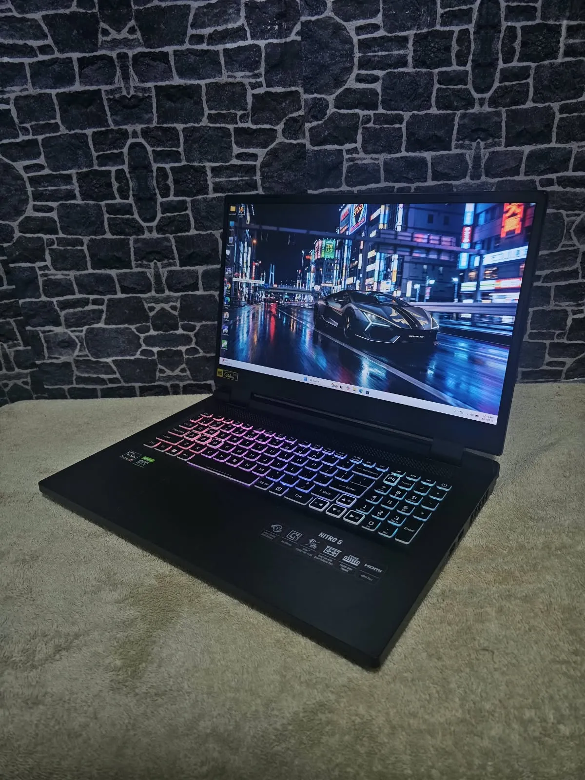 Acer Nitro an517-42 Gaming Laptop