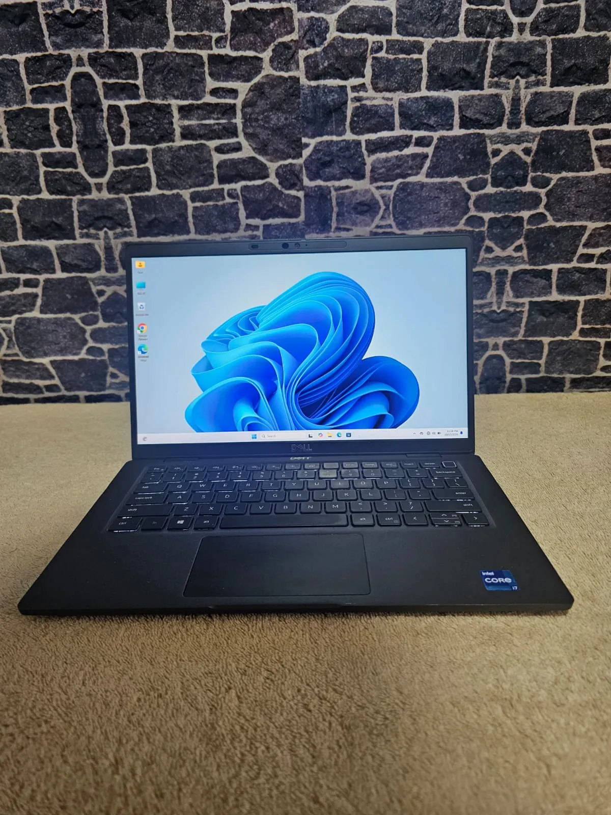 Dell Latitude 7320