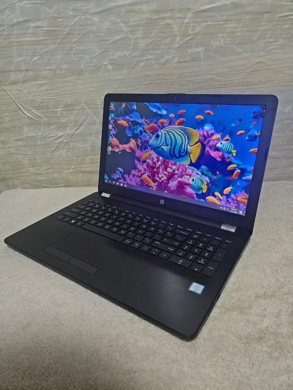 HP Laptop i3